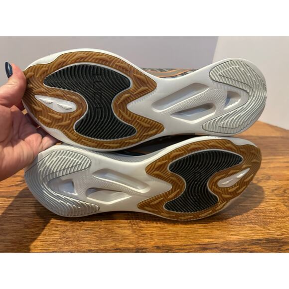 Nike Men's Zoom Gravity Running Shoes Smoke/Copper Size 10.5 NWT - Picture 7 of 9